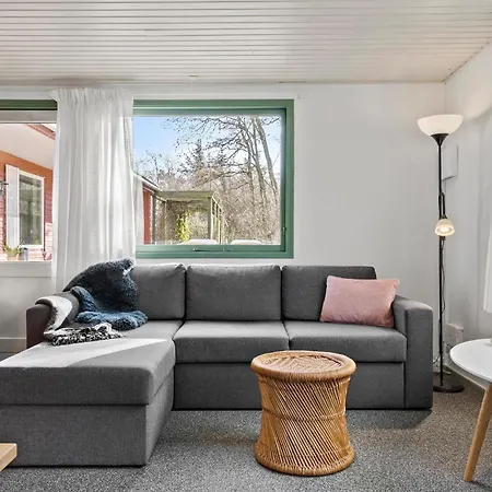 4 Bedroom Stunning In בית נופש רינגקובינג