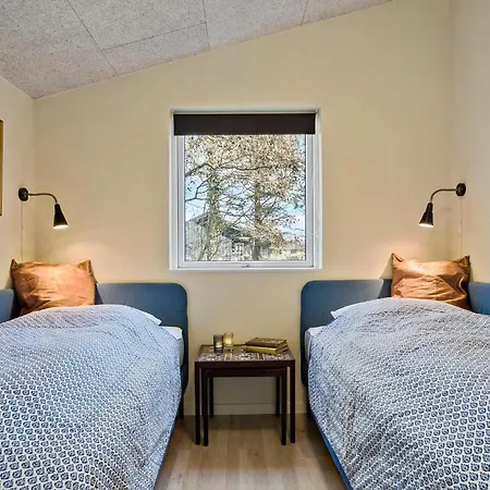 4 Bedroom Stunning In בית נופש *